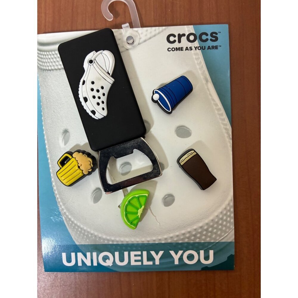New Crocs Jibbetz 5 Pack Cheers Bar Theme Bottle Opener